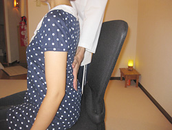 背すじを伸ばすイメージ